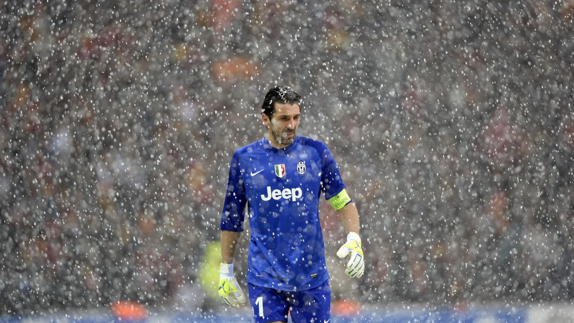 年度焦点之战之夜，厄德高对手完全无解